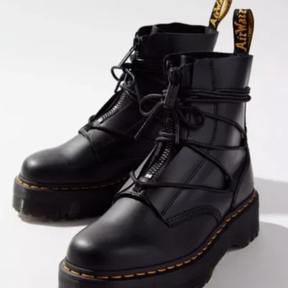 Jarrick II Laced Leather Platform Boots Dr. Martens - Picture 6 of 7